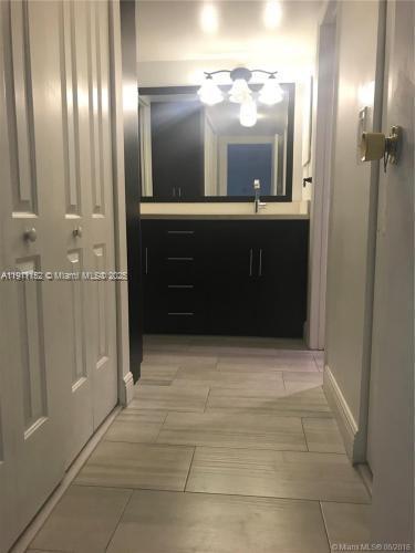 Small Image of 3401 NORTH COUNTRY CLUB DR #219, Aventura Number 7