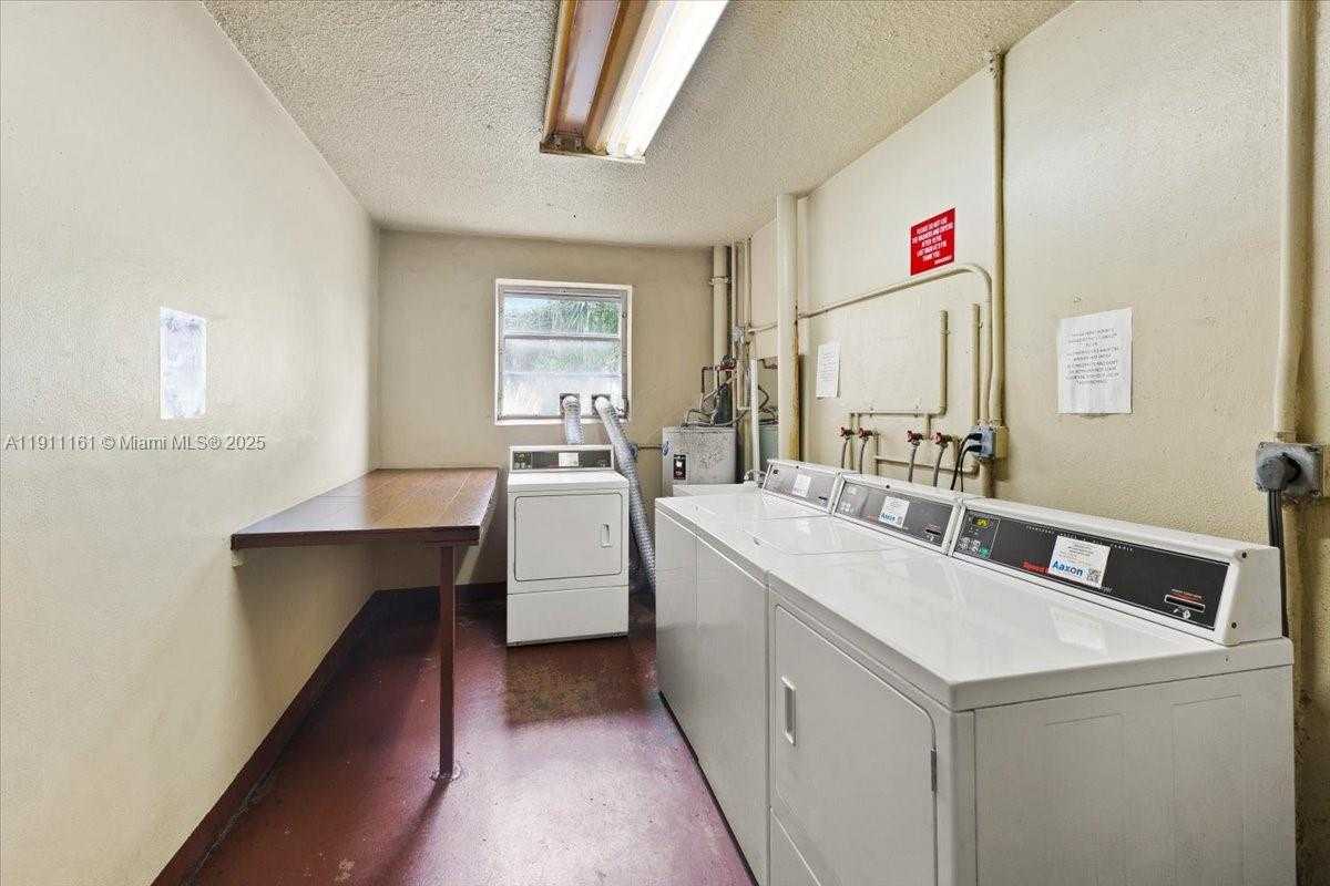 Small Image of 319 NORTH EAST 14TH AVE #201, Hallandale Beach Number 29