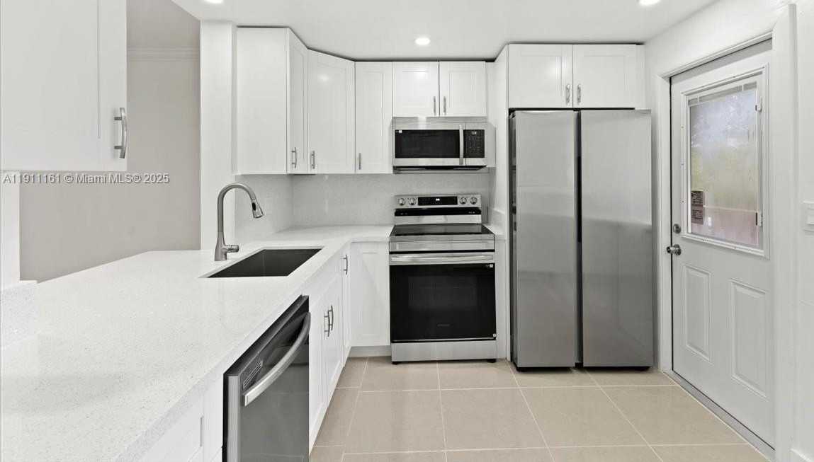 Small Image of 319 NORTH EAST 14TH AVE #201, Hallandale Beach Number 5