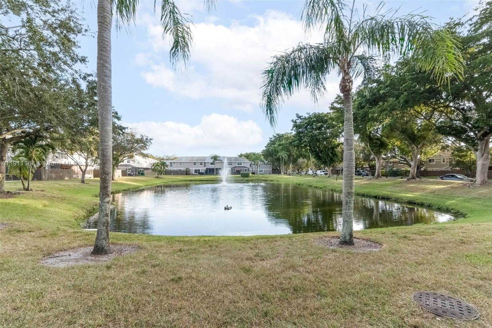 Small Image of 12152 SOUTH WEST 49TH CT, Cooper City Number 25