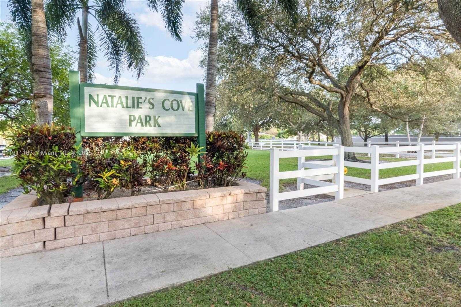 Small Image of 12152 SOUTH WEST 49TH CT, Cooper City Number 26