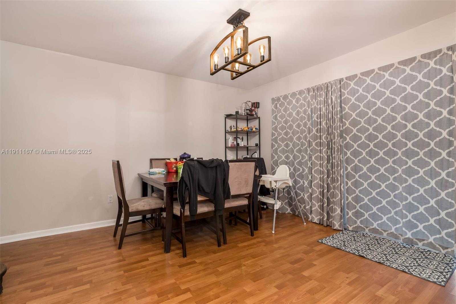 Small Image of 12152 SOUTH WEST 49TH CT, Cooper City Number 5