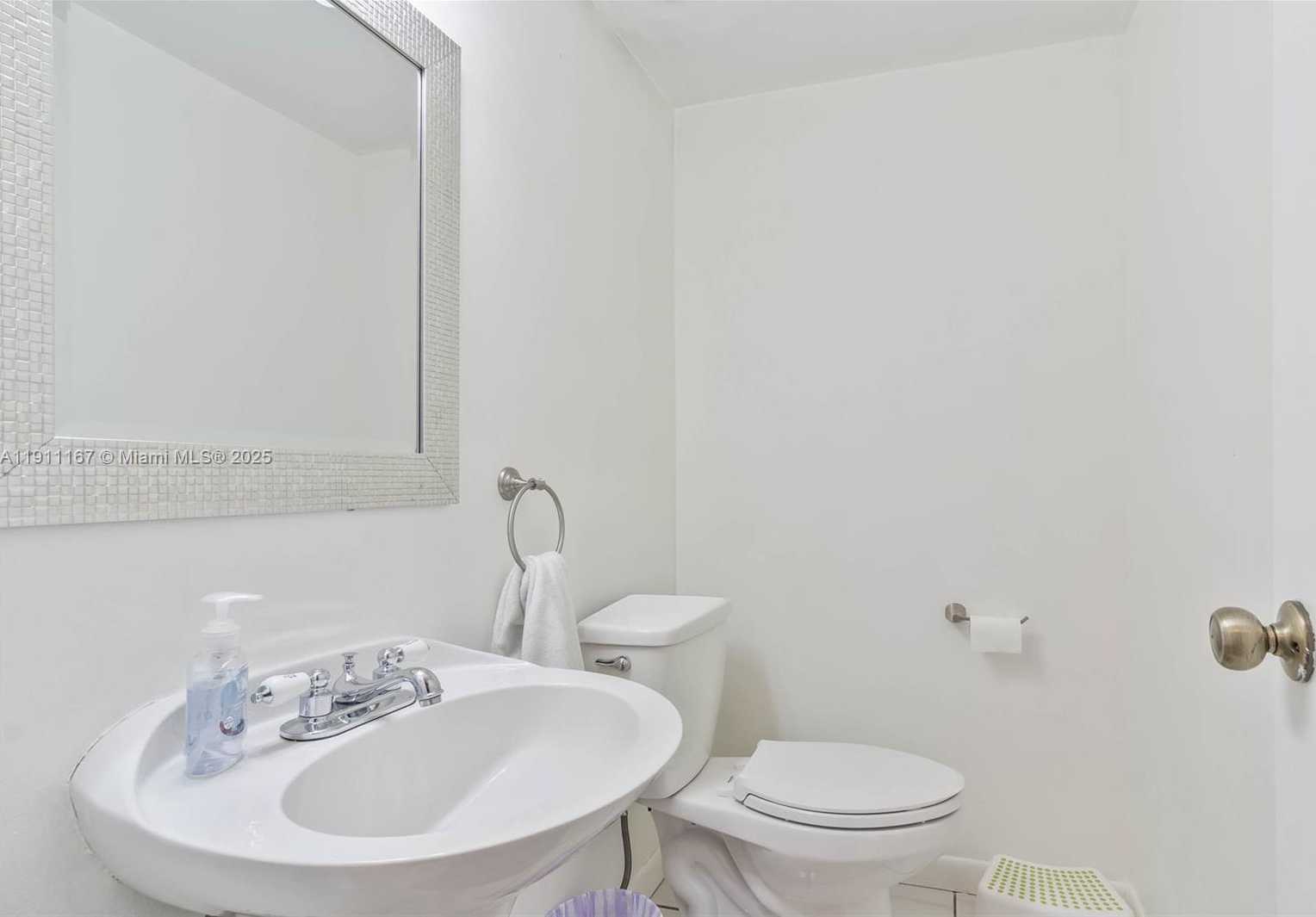 Small Image of 12152 SOUTH WEST 49TH CT, Cooper City Number 7