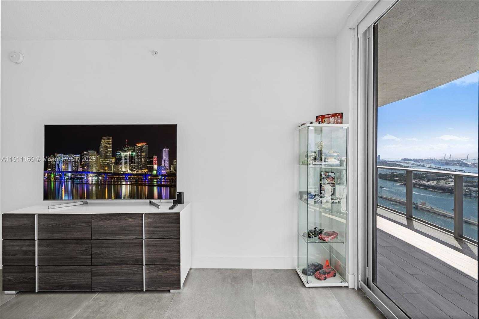 Small Image of 488 NORTH EAST 18TH ST #3912, Miami Number 26