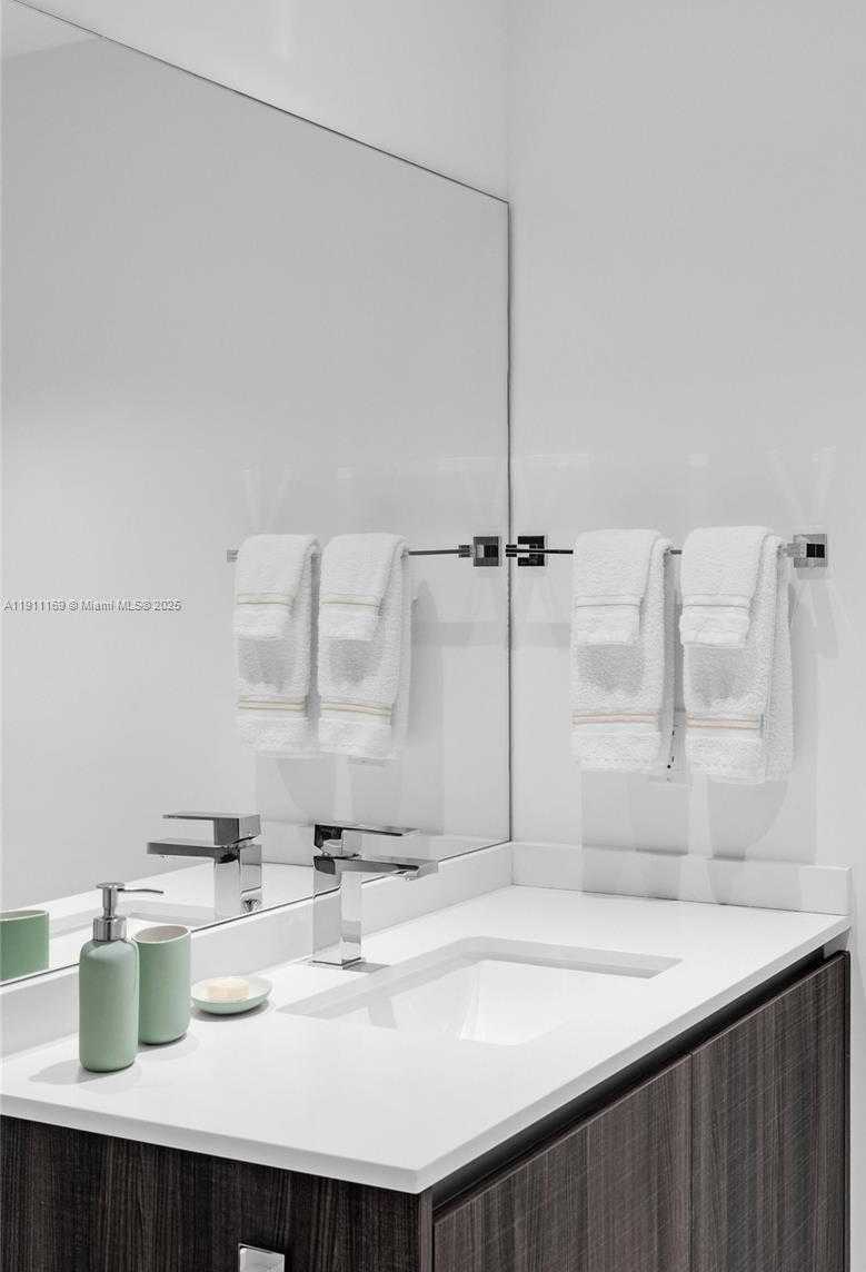 Small Image of 488 NORTH EAST 18TH ST #3912, Miami Number 33