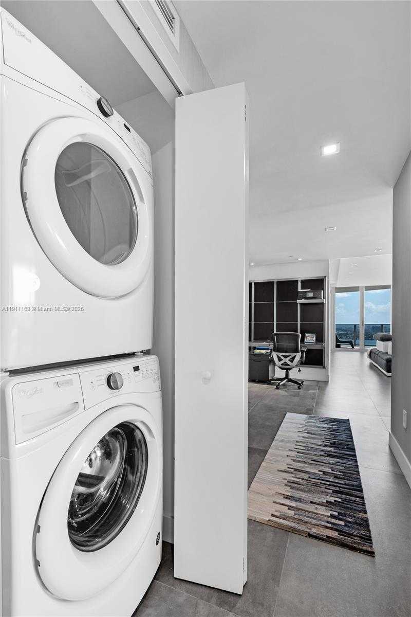 Small Image of 488 NORTH EAST 18TH ST #3912, Miami Number 34