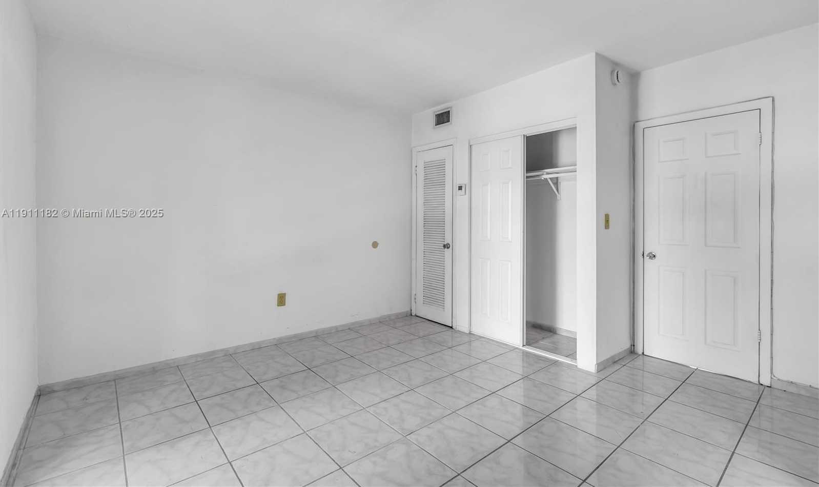 Small Image of 1330 WEST 54TH ST #302C, Hialeah Number 12