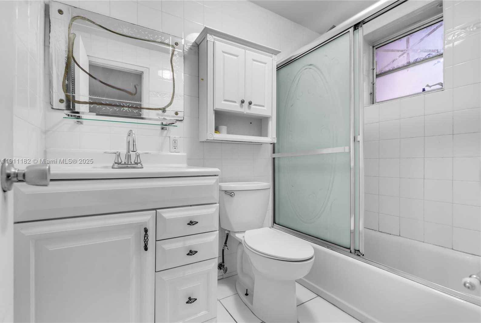 Small Image of 1330 WEST 54TH ST #302C, Hialeah Number 13