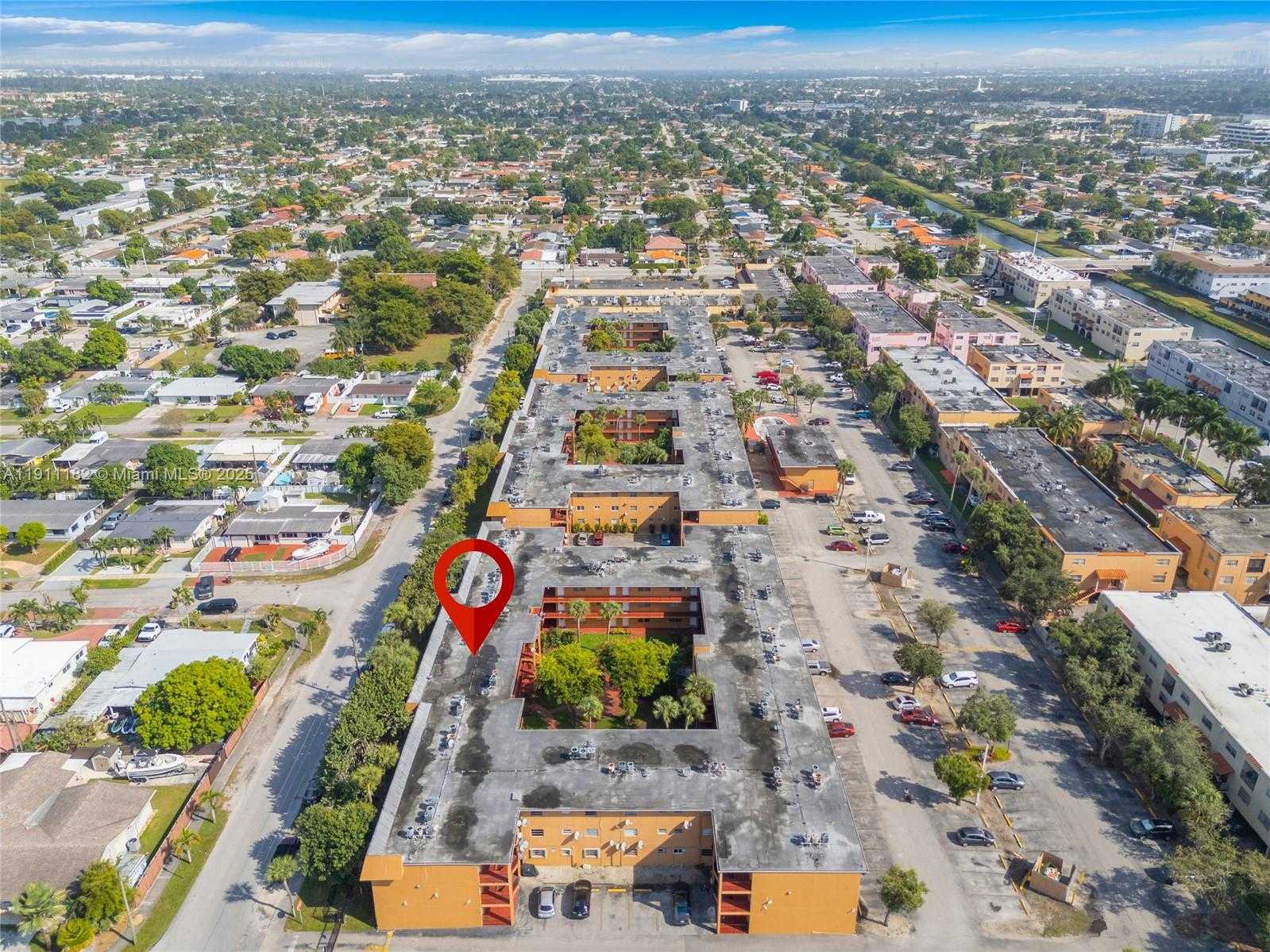 Small Image of 1330 WEST 54TH ST #302C, Hialeah Number 17