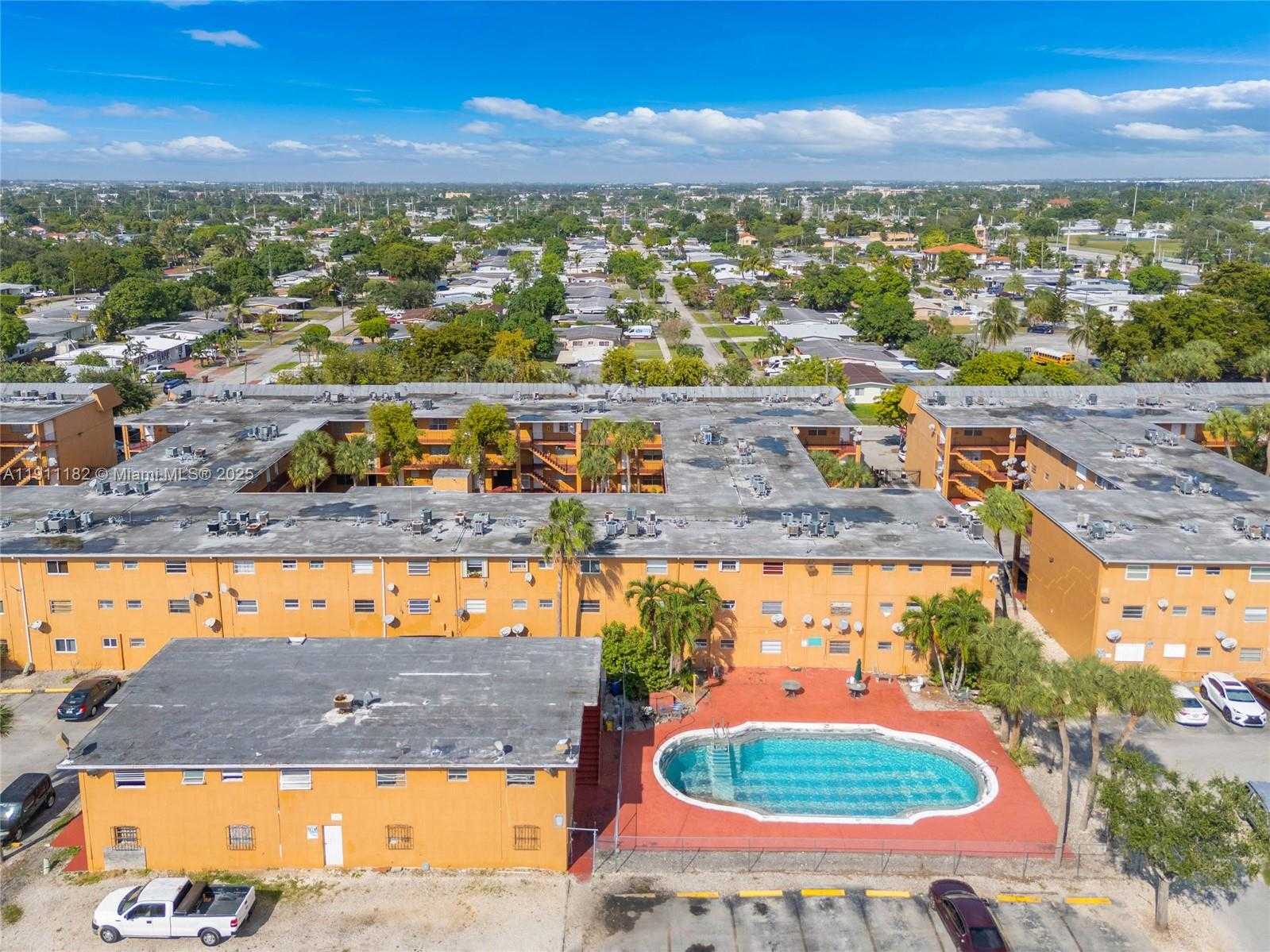 Small Image of 1330 WEST 54TH ST #302C, Hialeah Number 19