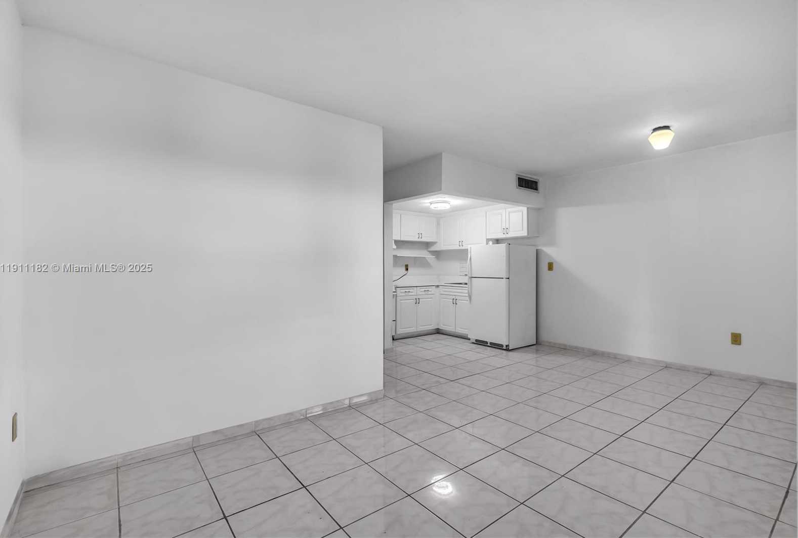 Small Image of 1330 WEST 54TH ST #302C, Hialeah Number 4