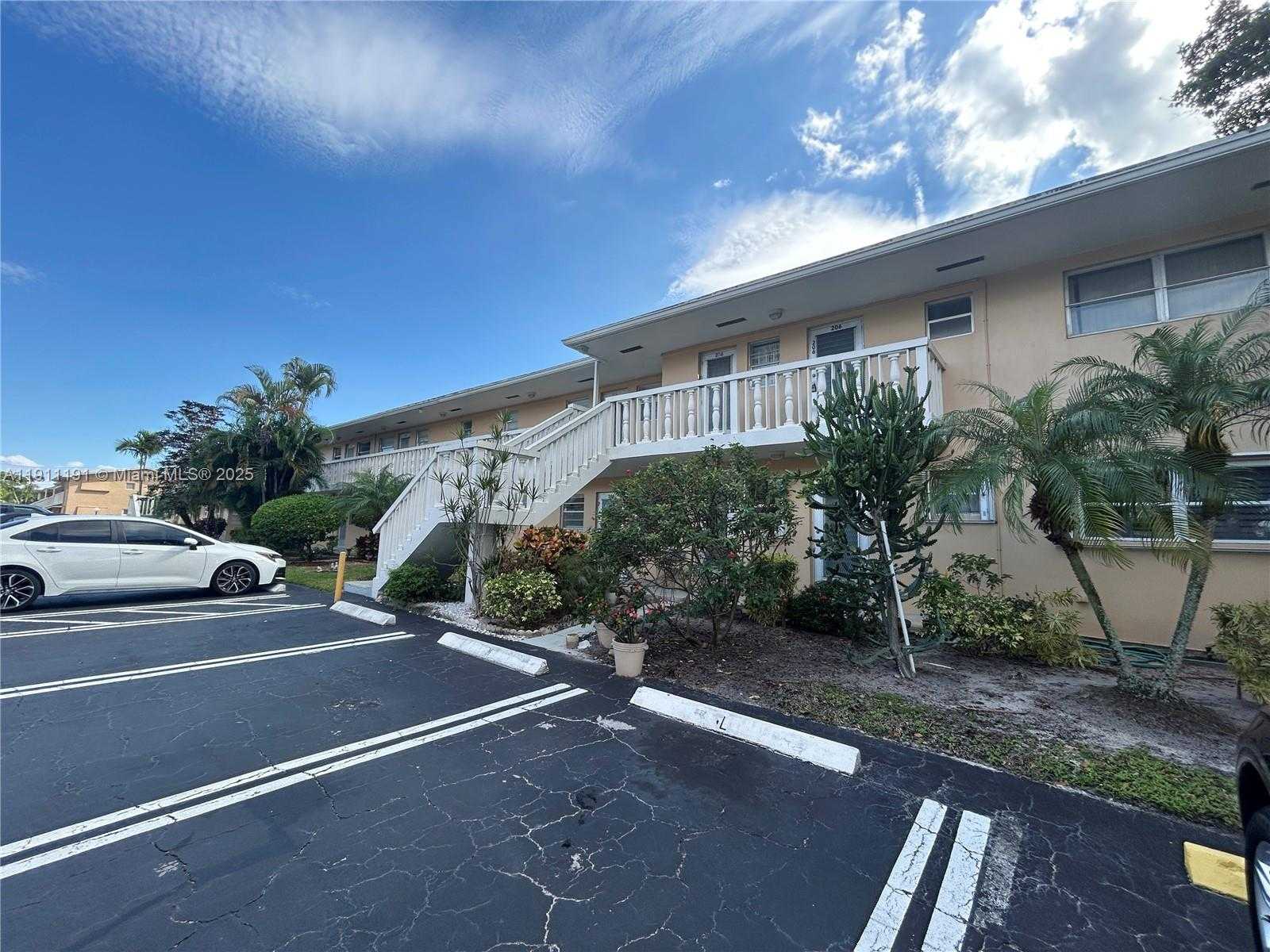 Small Image of 2112 NORTH EAST 1ST WAY #203, Boynton Beach Number 1