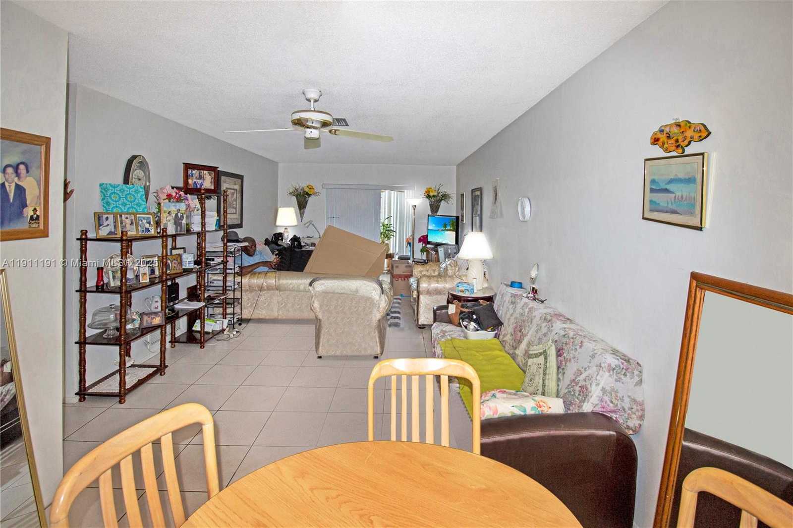Small Image of 2112 NORTH EAST 1ST WAY #203, Boynton Beach Number 3
