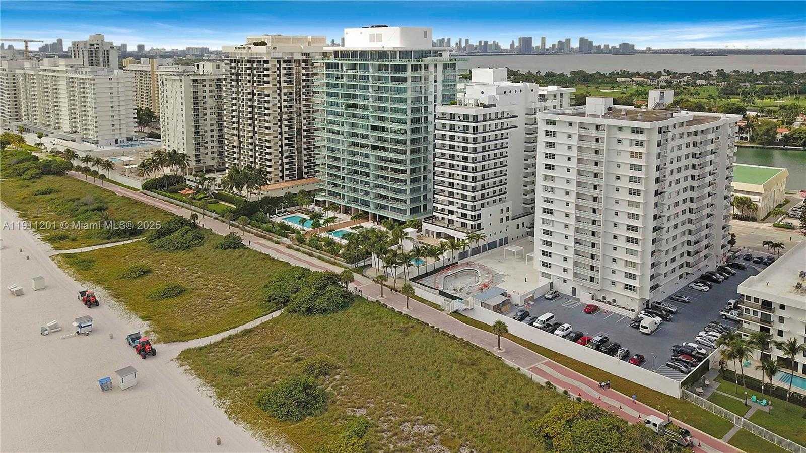 Small Image of 5825 COLLINS AVE #11E, Miami Beach Number 6