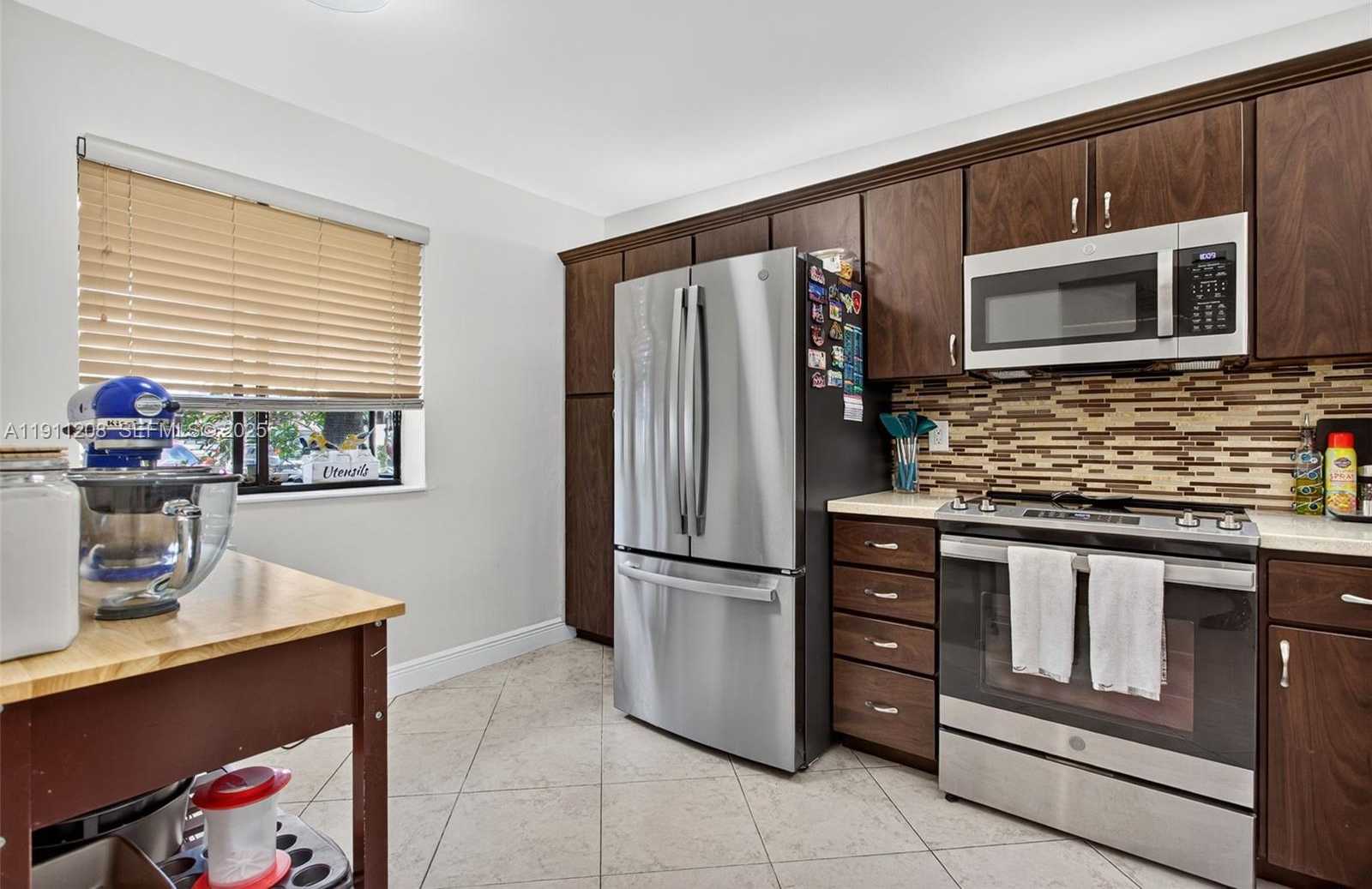 Small Image of 4588 CARAMBOLA CIR S #27219, Coconut Creek Number 17