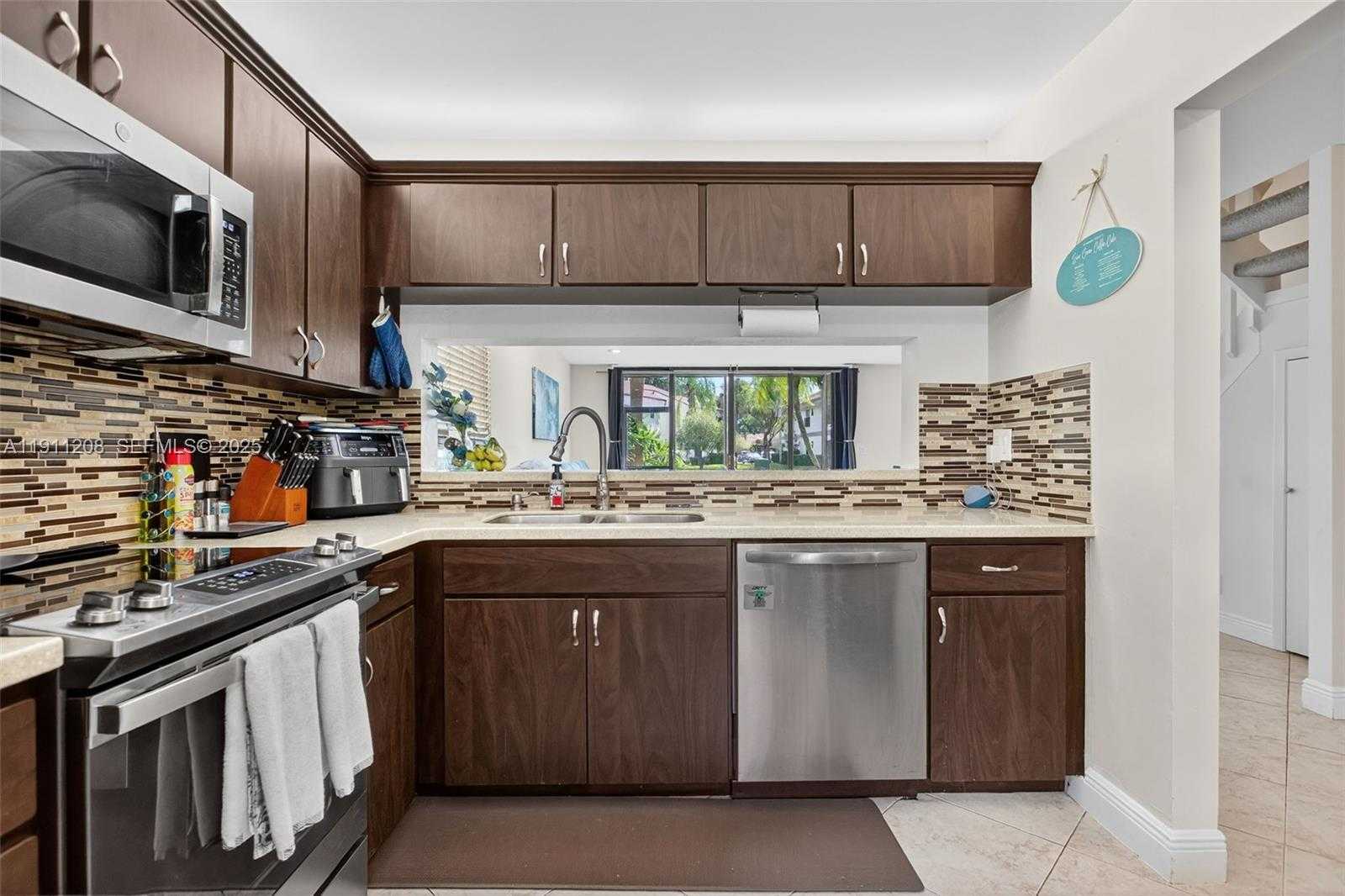 Small Image of 4588 CARAMBOLA CIR S #27219, Coconut Creek Number 19