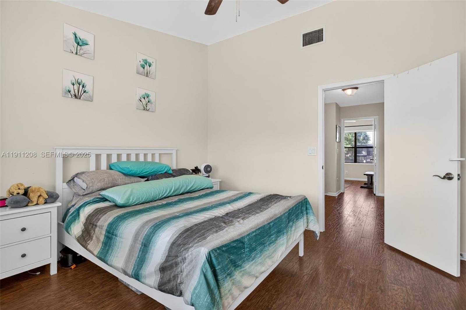 Small Image of 4588 CARAMBOLA CIR S #27219, Coconut Creek Number 42