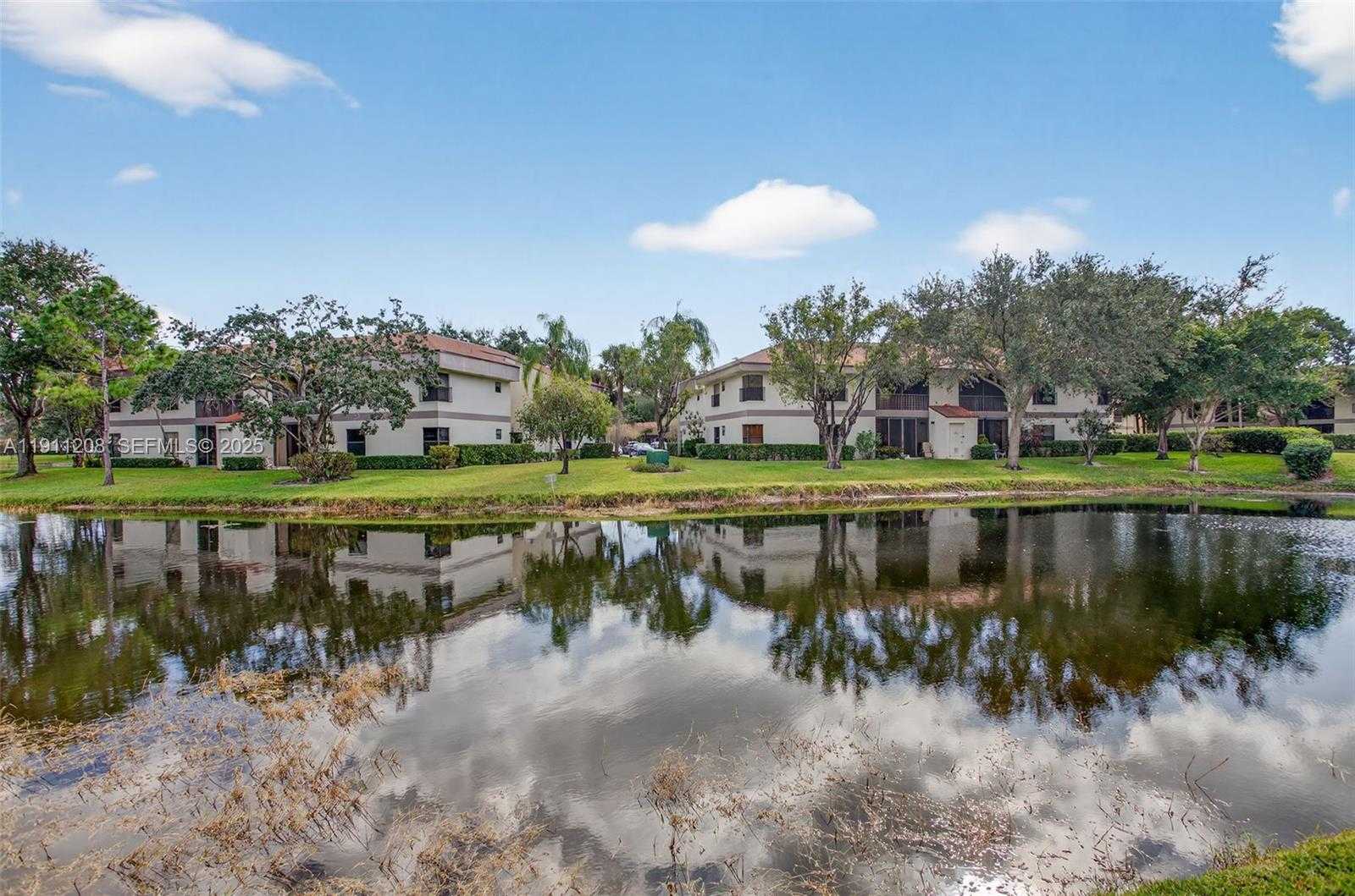 Small Image of 4588 CARAMBOLA CIR S #27219, Coconut Creek Number 58