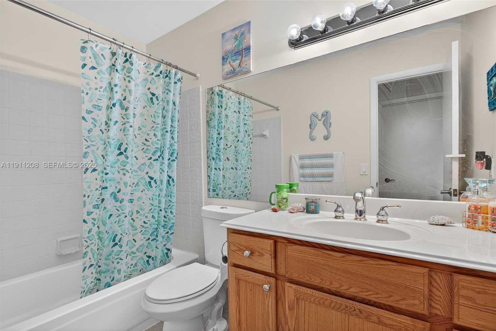 Small Image of 4588 CARAMBOLA CIR S #27219, Coconut Creek Number 6