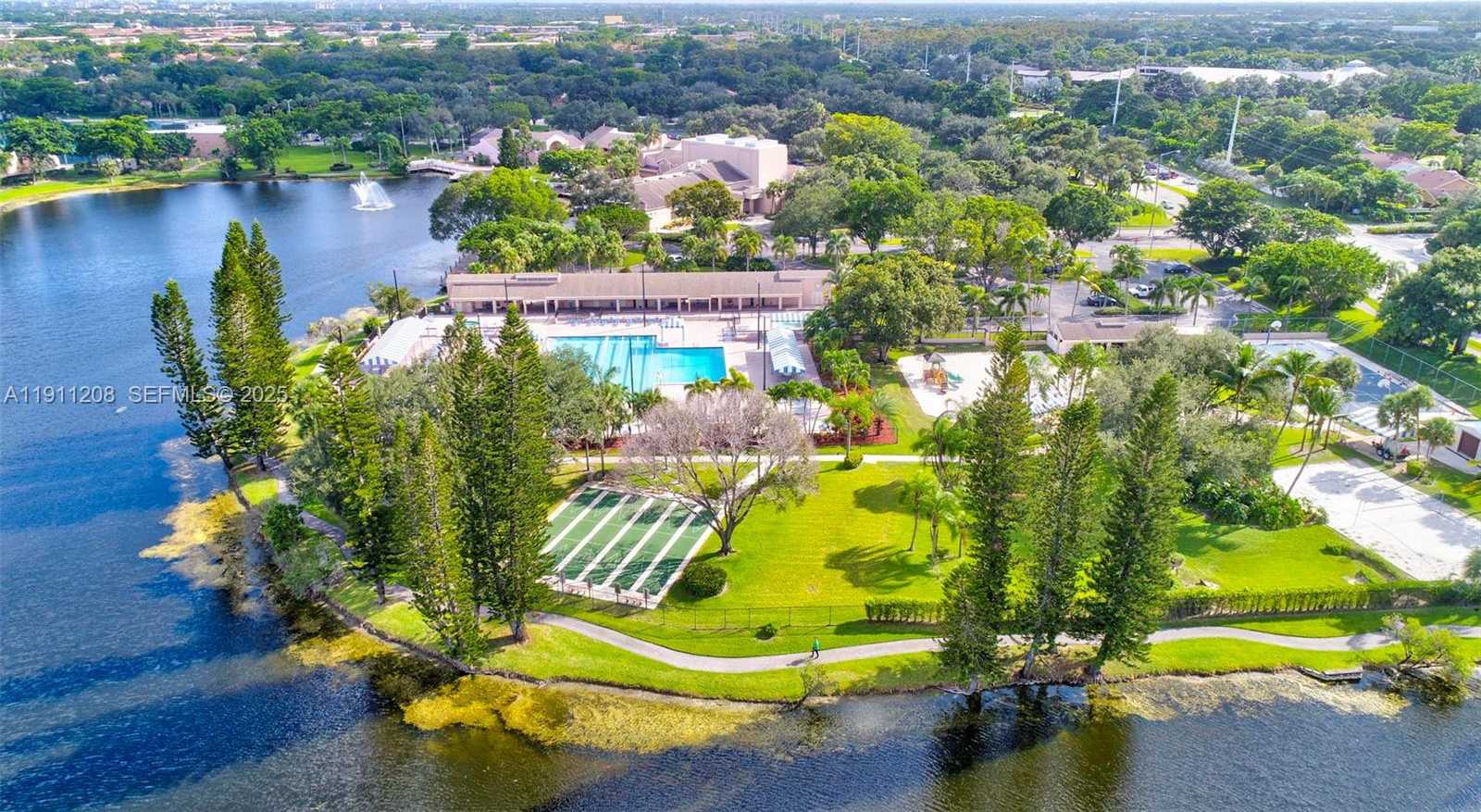 Small Image of 4588 CARAMBOLA CIR S #27219, Coconut Creek Number 60