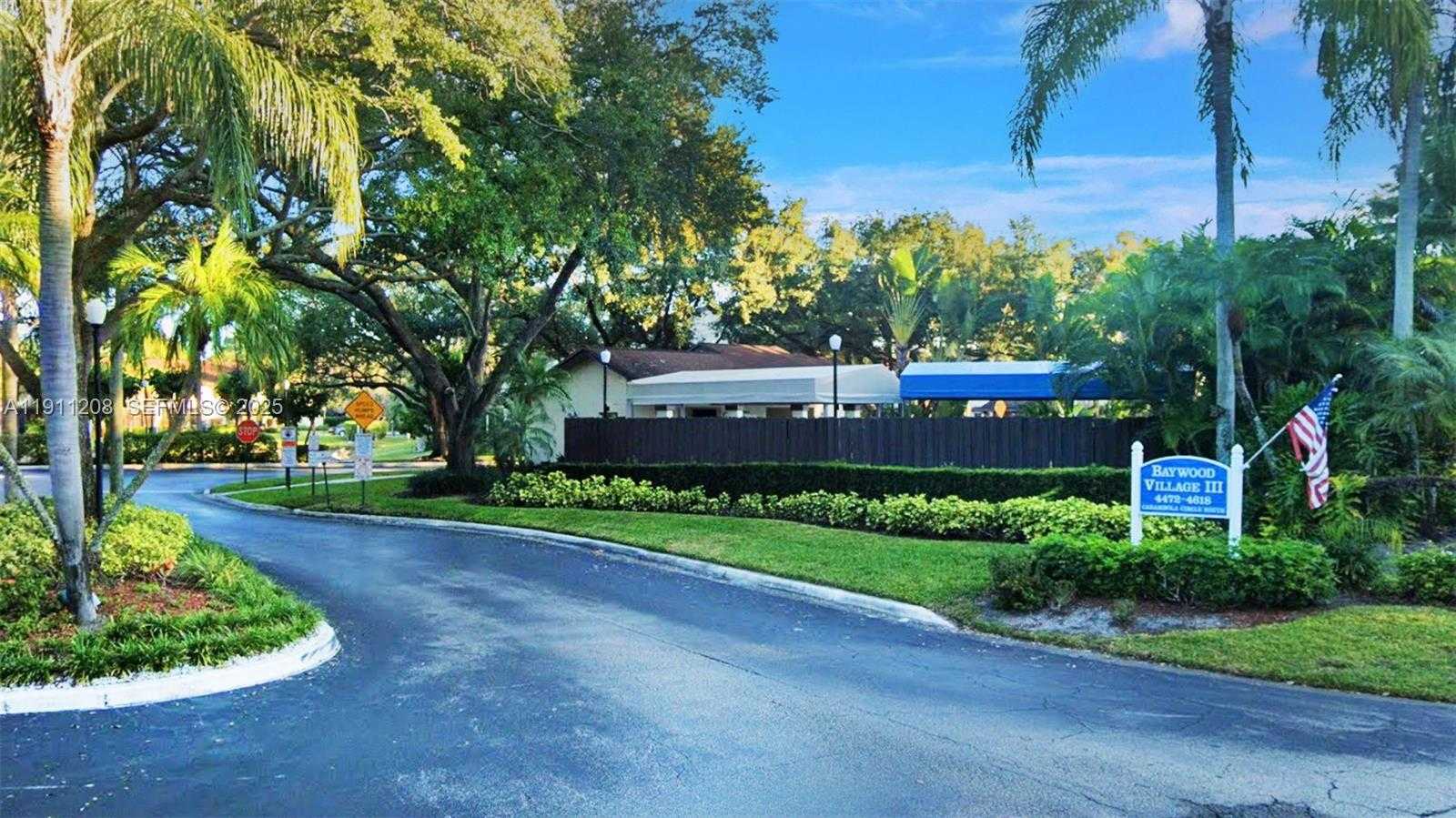 Small Image of 4588 CARAMBOLA CIR S #27219, Coconut Creek Number 9