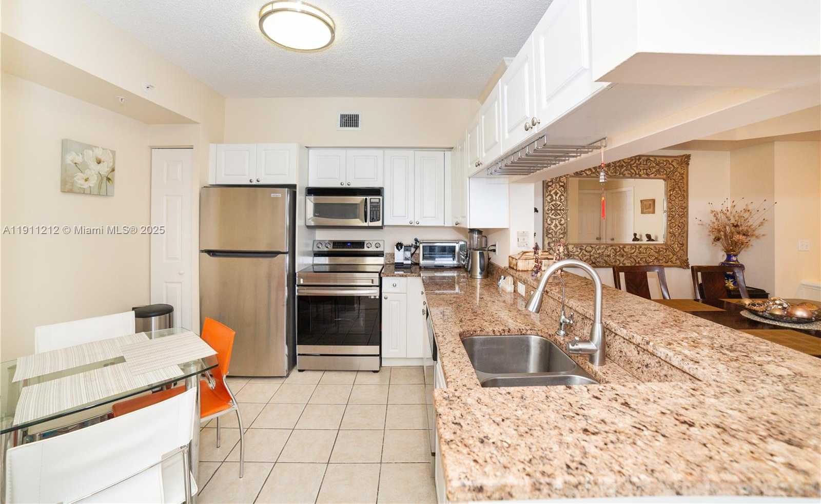 Imagen de Pequeño Objeto