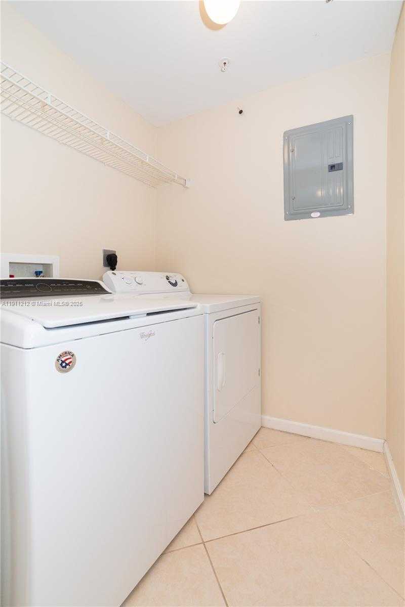 Imagen de Pequeño Objeto