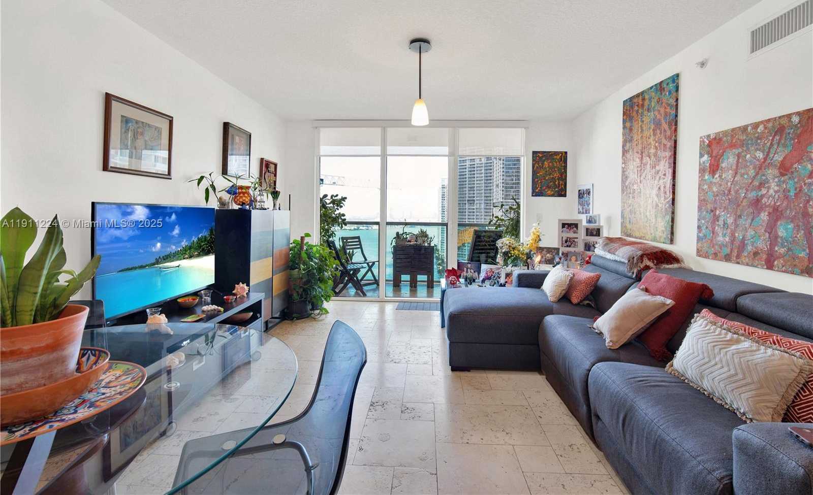 Small Image of 31 SOUTH EAST 5TH ST #2910, Miami Number 1