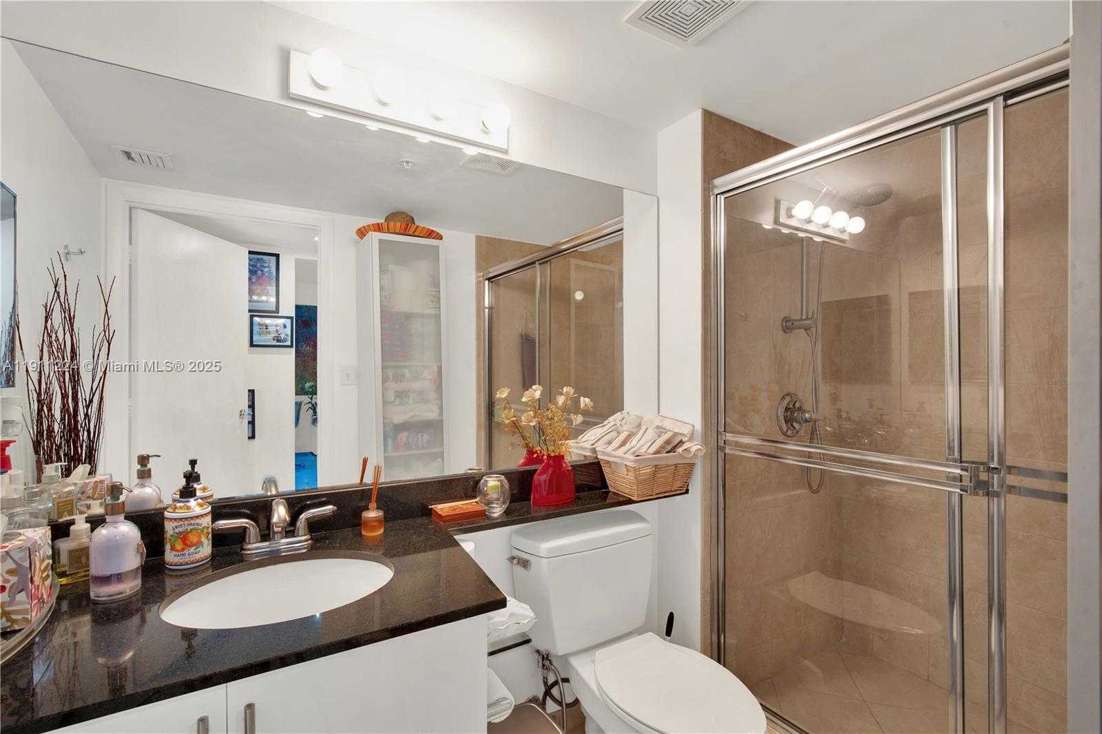 Small Image of 31 SOUTH EAST 5TH ST #2910, Miami Number 23