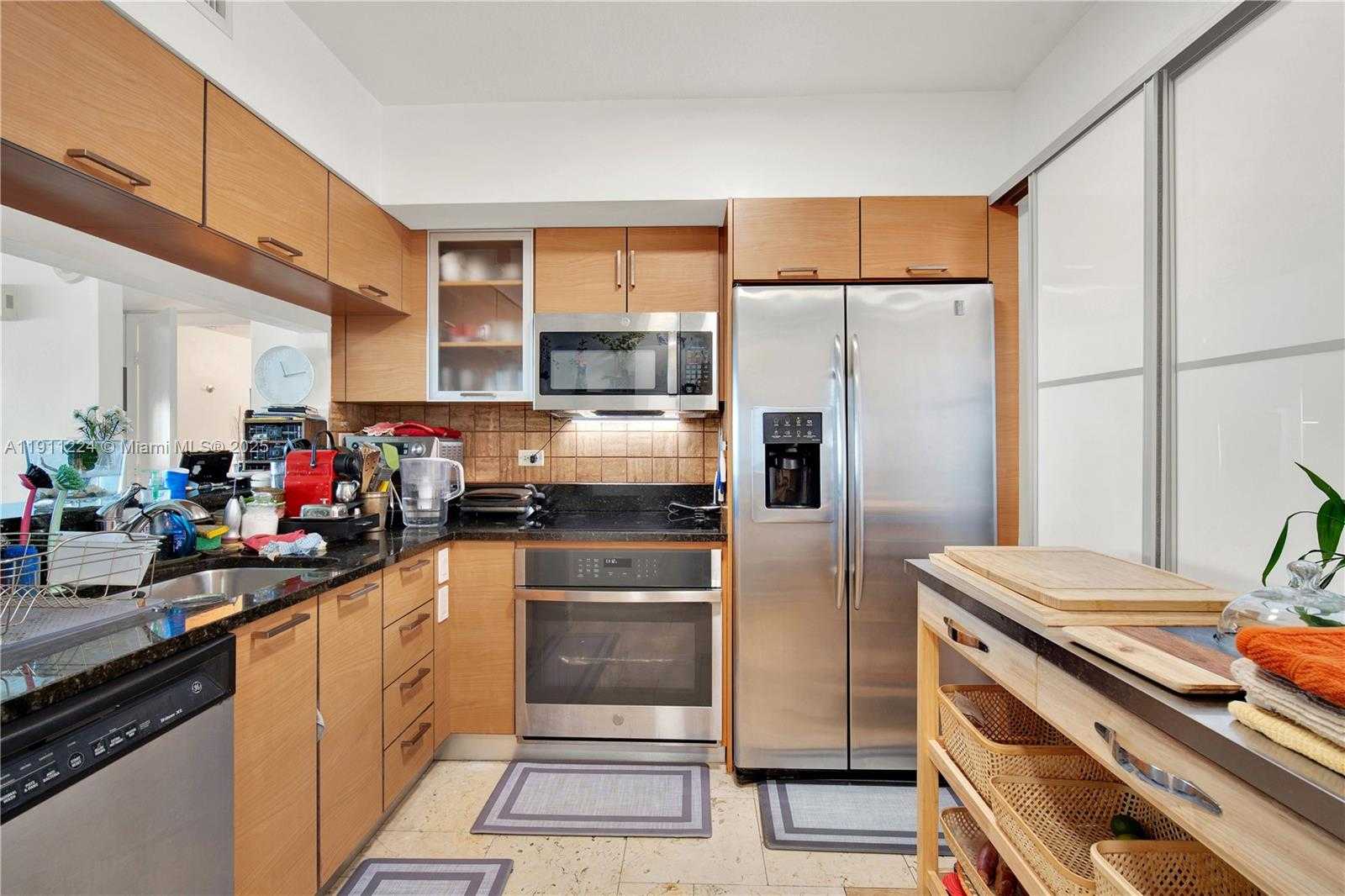 Small Image of 31 SOUTH EAST 5TH ST #2910, Miami Number 4