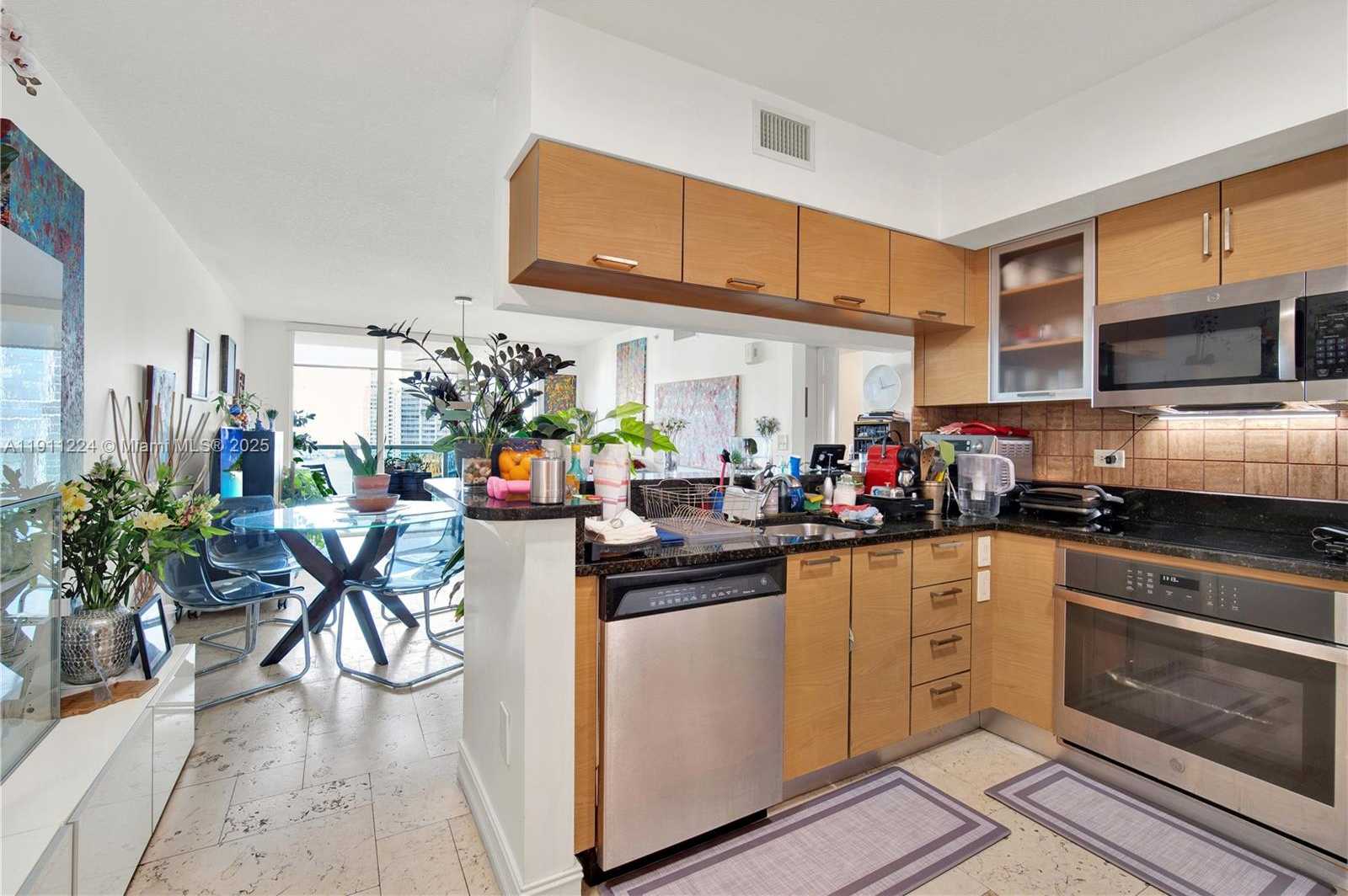 Small Image of 31 SOUTH EAST 5TH ST #2910, Miami Number 5