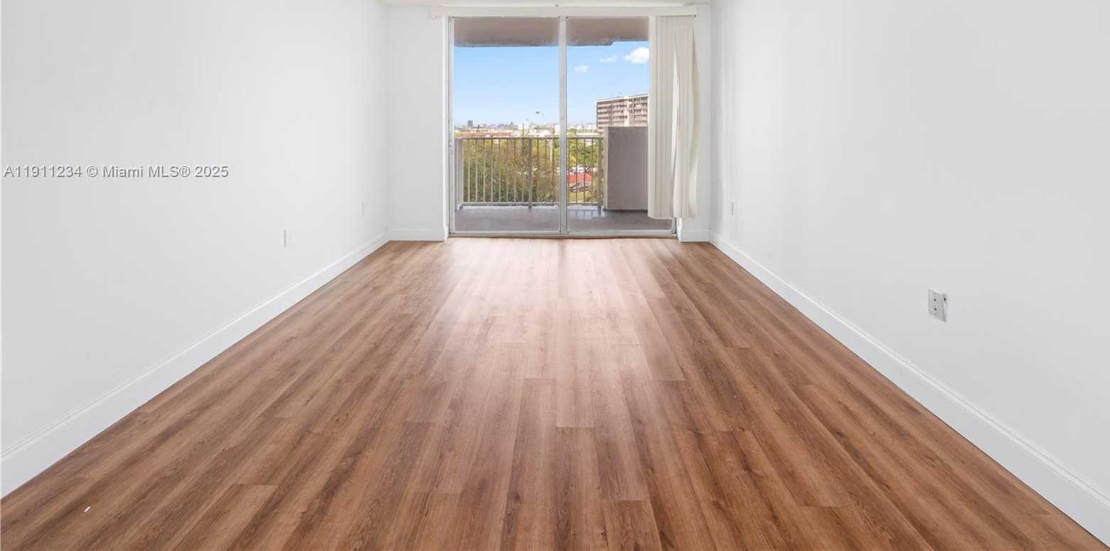 Small Image of 1300 NORTH EAST MIAMI GARDENS DR #512E, Miami Number 12