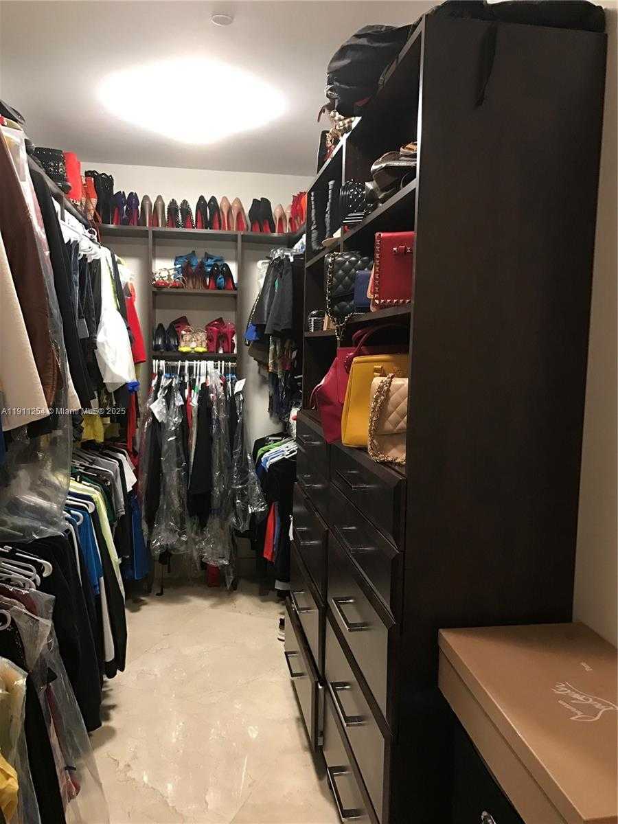 Small Image of 16001 COLLINS AVE #2203, Sunny Isles Beach Number 4