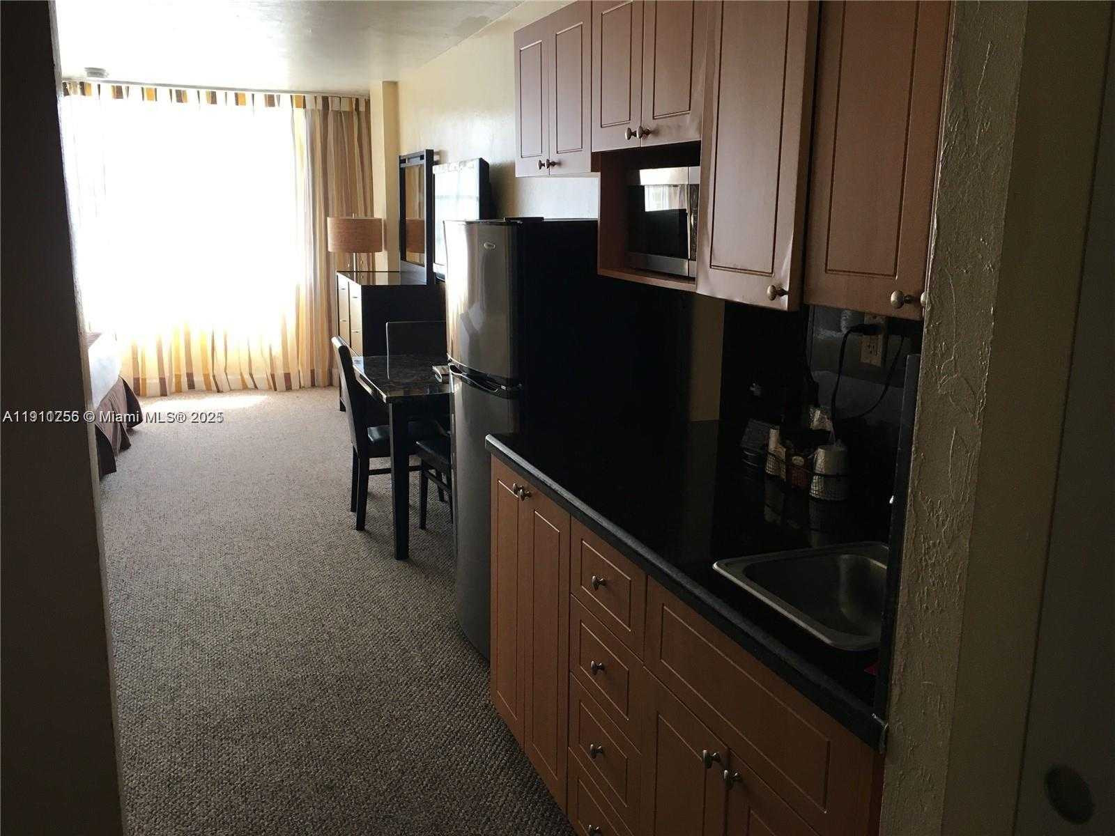 Small Image of 19201 COLLINS AVE #904, Sunny Isles Beach Number 2