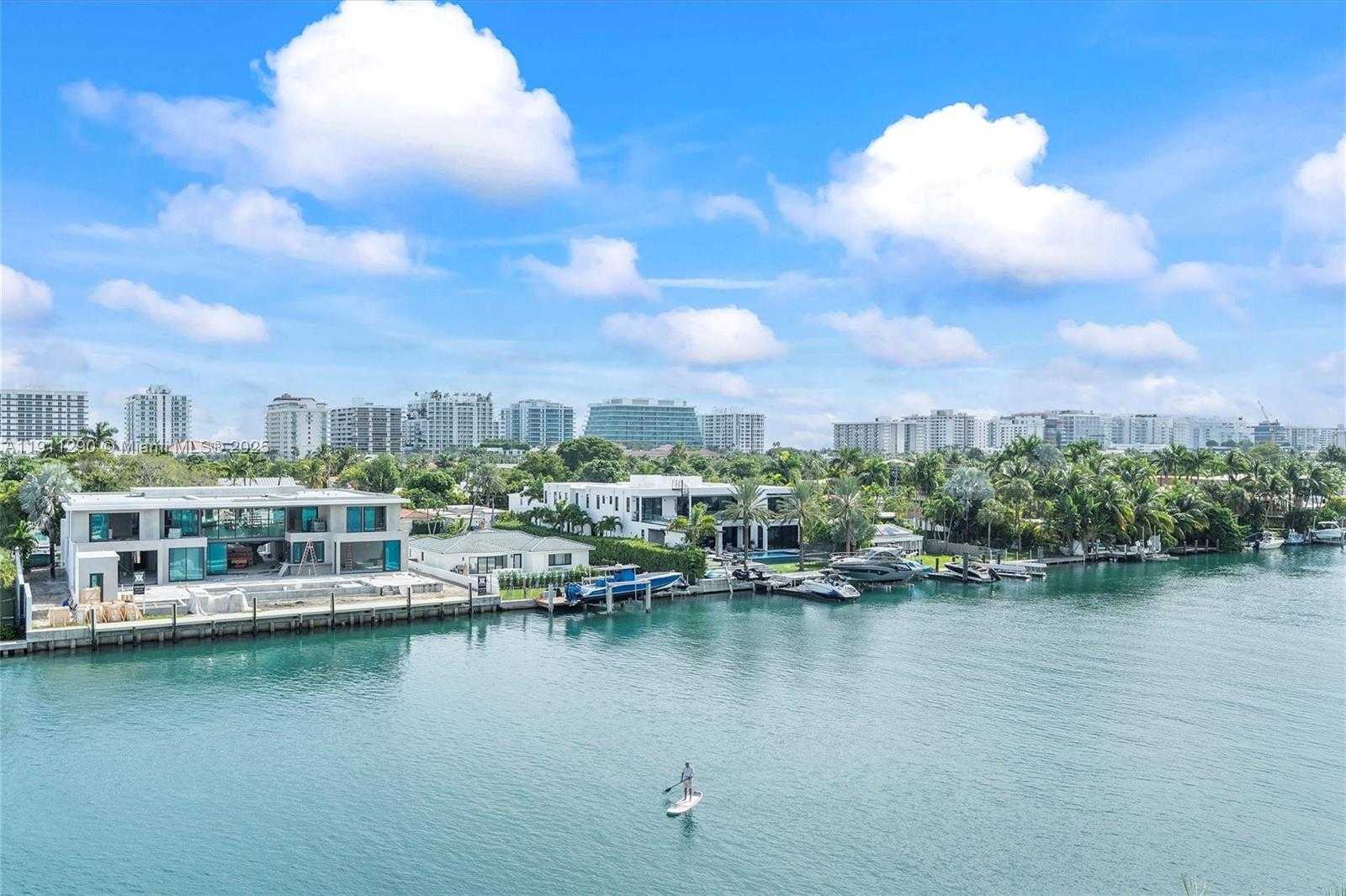 Small Image of 9521 EAST BAY HARBOR DR #604, Bay Harbor Islands Number 18