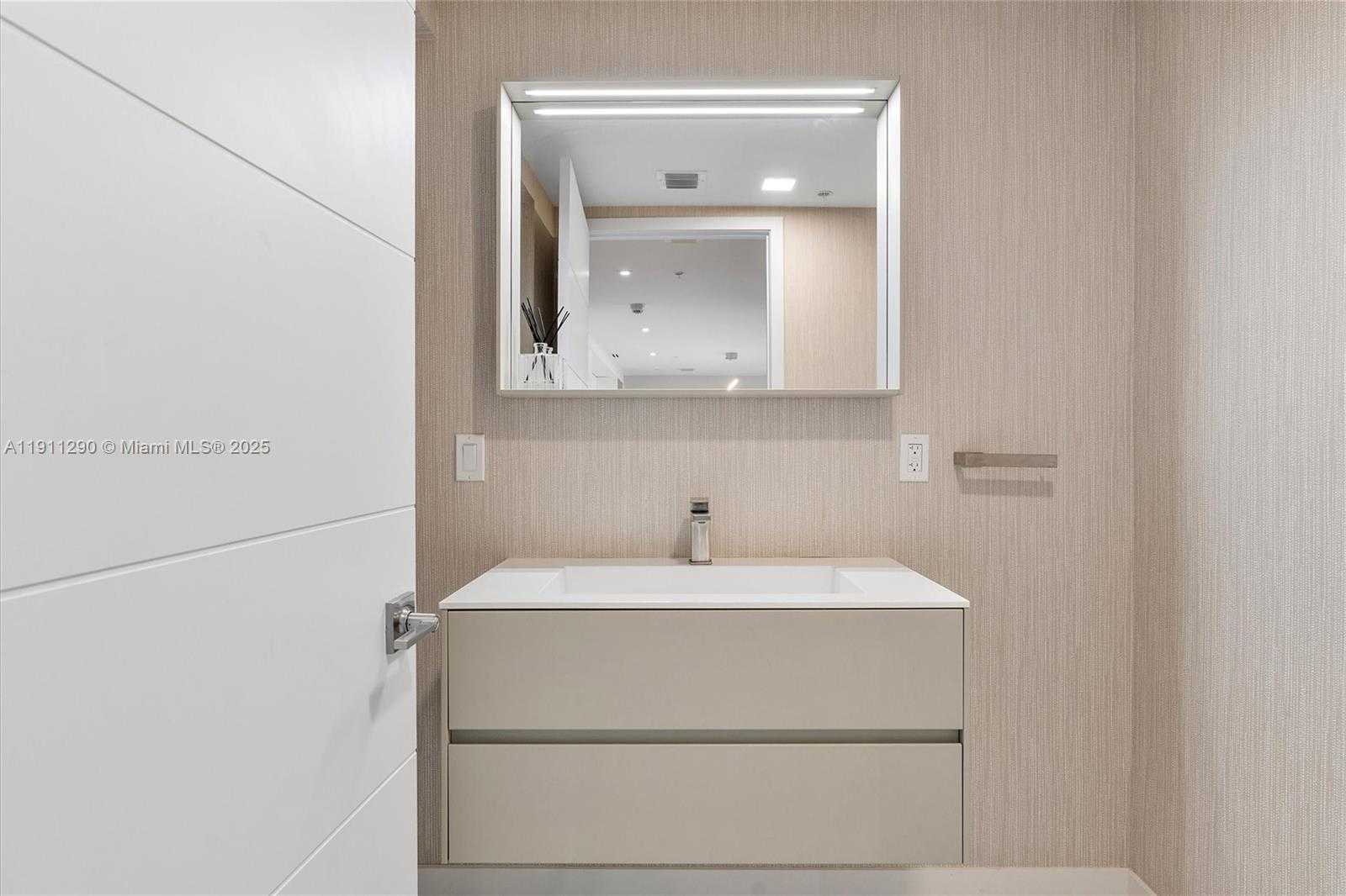 Small Image of 9521 EAST BAY HARBOR DR #604, Bay Harbor Islands Number 19