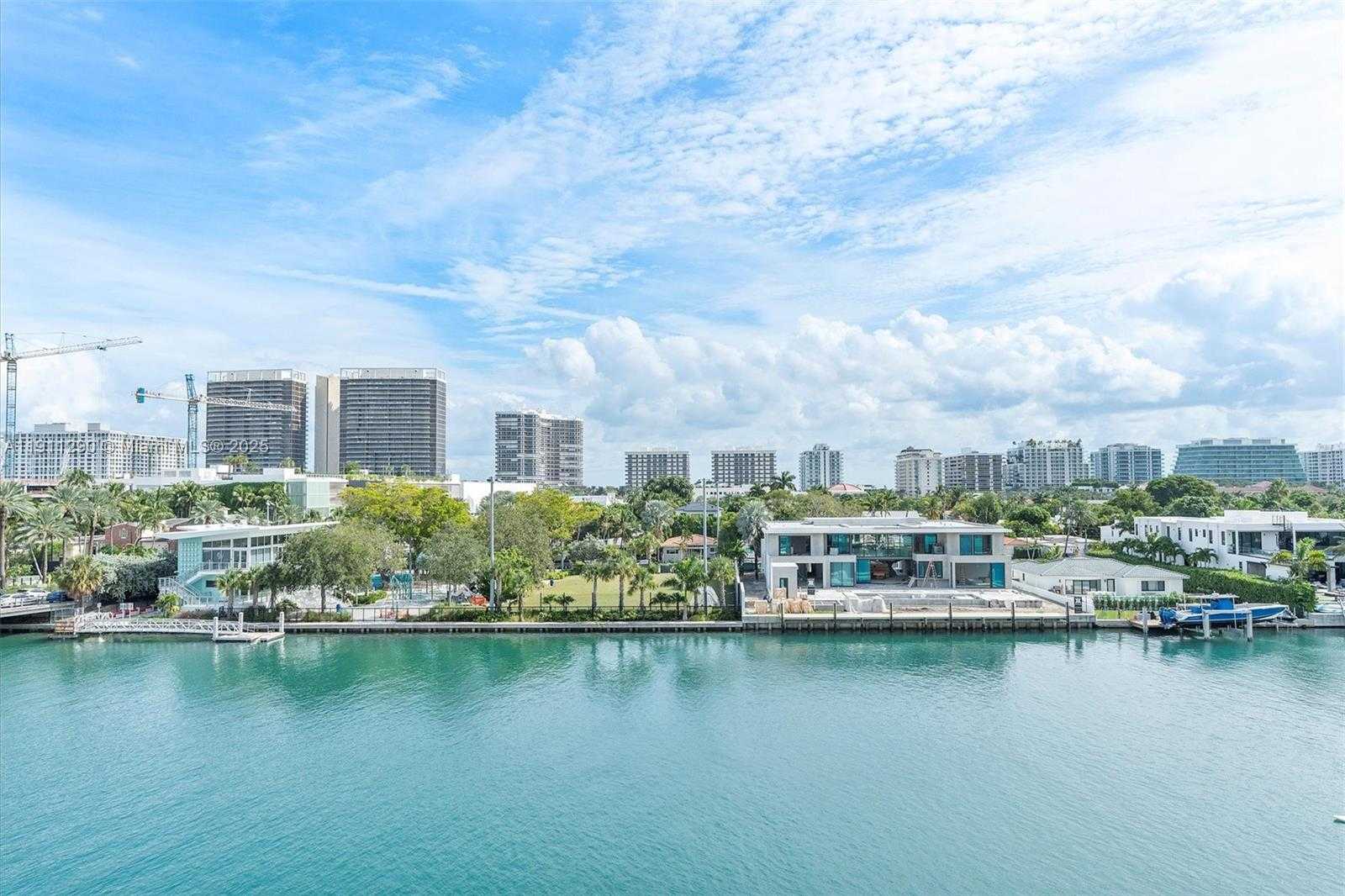 Small Image of 9521 EAST BAY HARBOR DR #604, Bay Harbor Islands Number 2