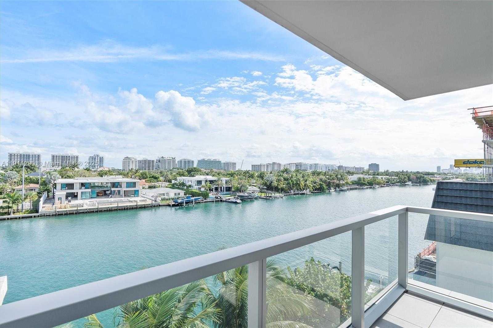 Small Image of 9521 EAST BAY HARBOR DR #604, Bay Harbor Islands Number 29