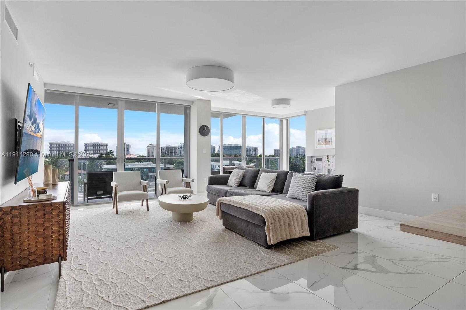 Small Image of 9521 EAST BAY HARBOR DR #604, Bay Harbor Islands Number 8