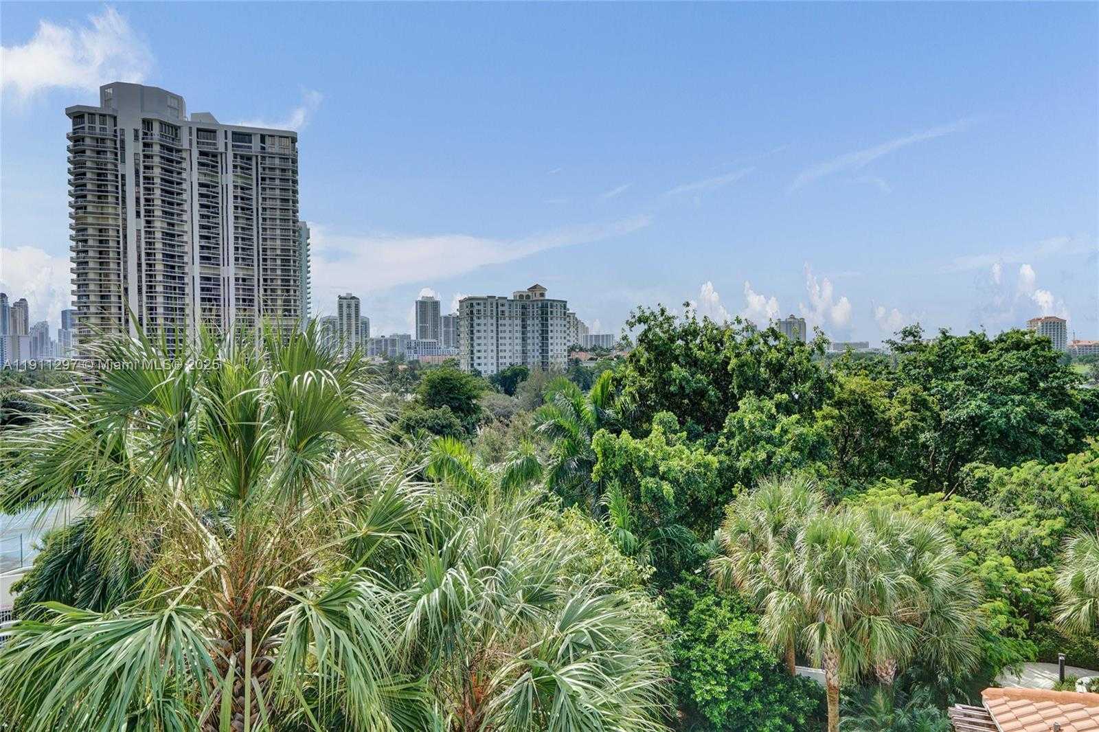 Small Image of 20281 EAST COUNTRY CLUB DR #511, Aventura Number 37