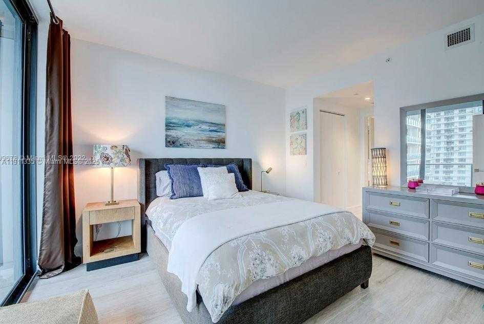 Small Image of 121 NORTH EAST 34TH ST #1603, Miami Number 10