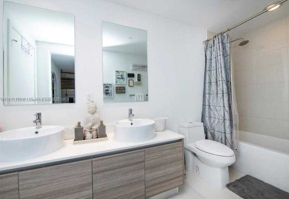 Small Image of 121 NORTH EAST 34TH ST #1603, Miami Number 11