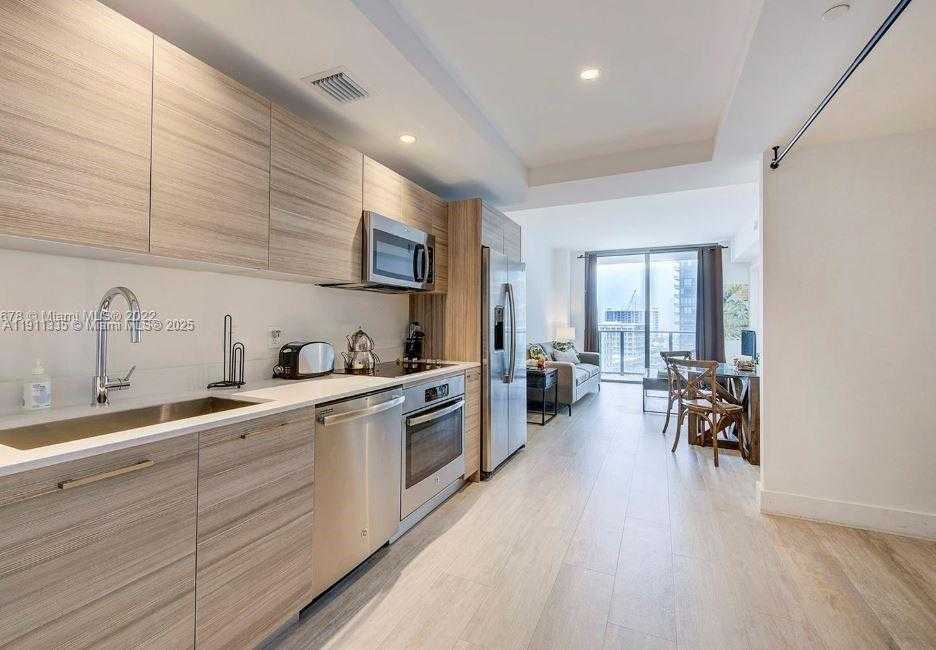 Small Image of 121 NORTH EAST 34TH ST #1603, Miami Number 2