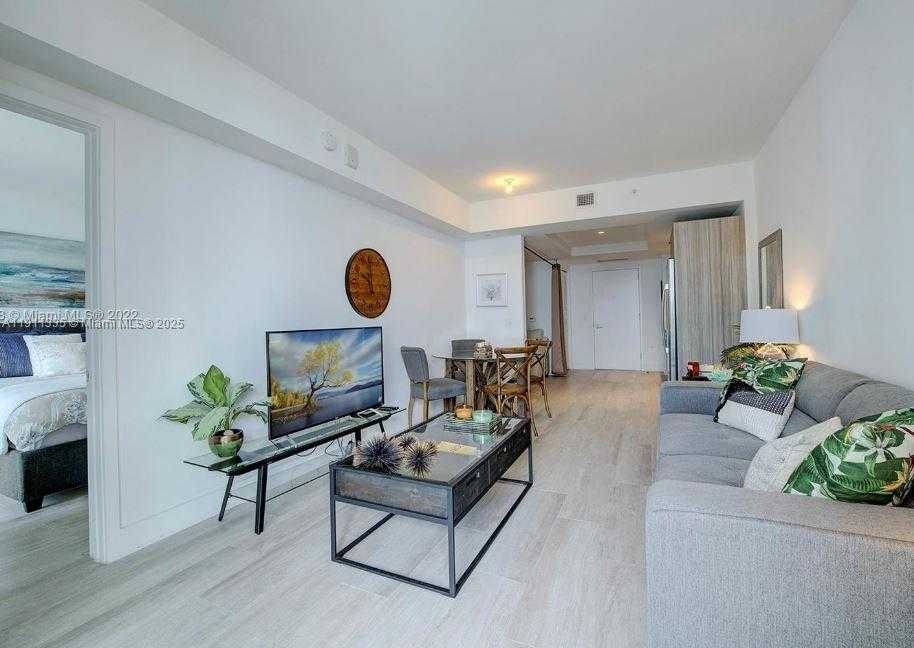 Small Image of 121 NORTH EAST 34TH ST #1603, Miami Number 5