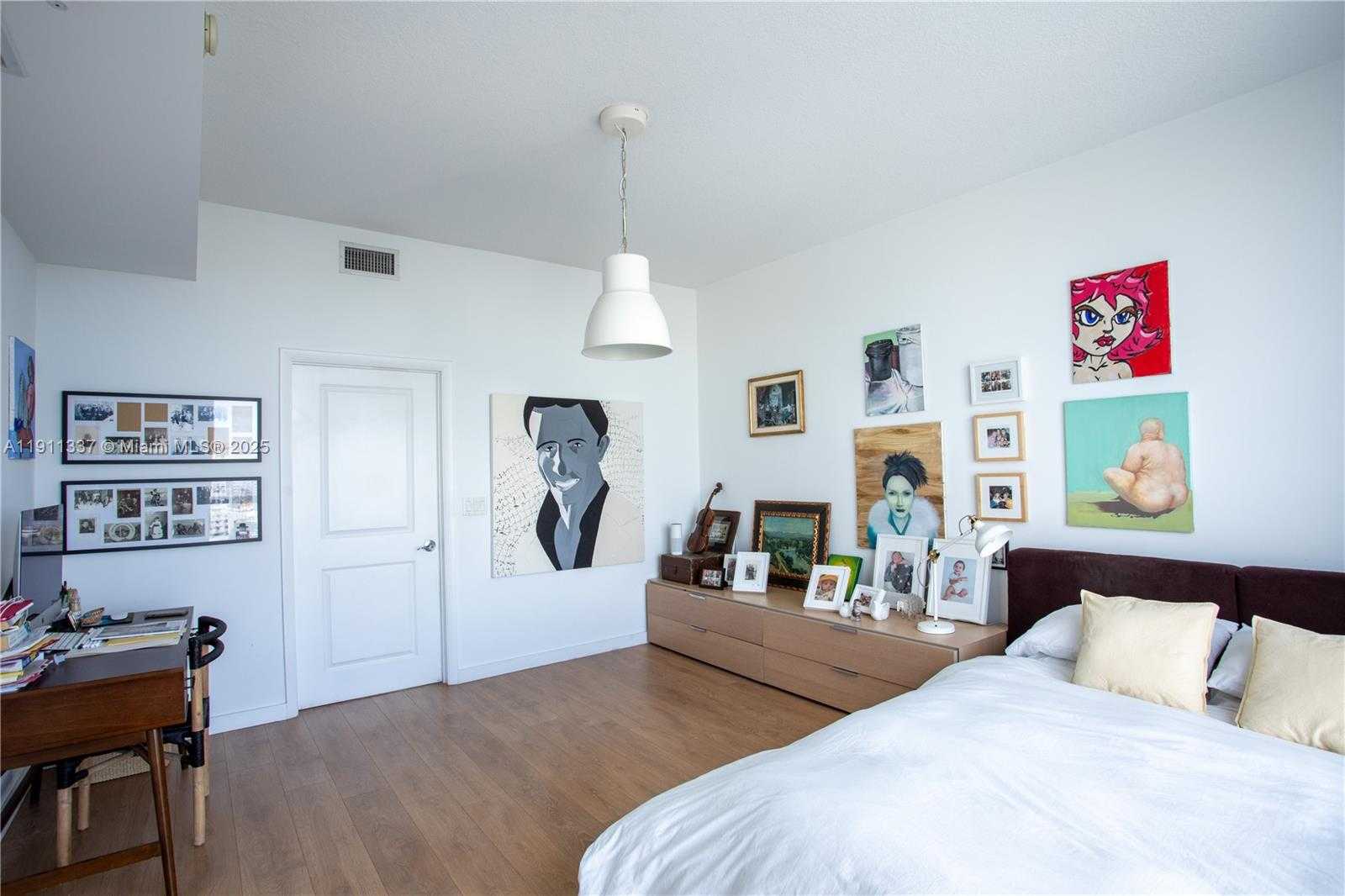 Small Image of 1945 SOUTH OCEAN DR #1108, Hallandale Beach Number 16