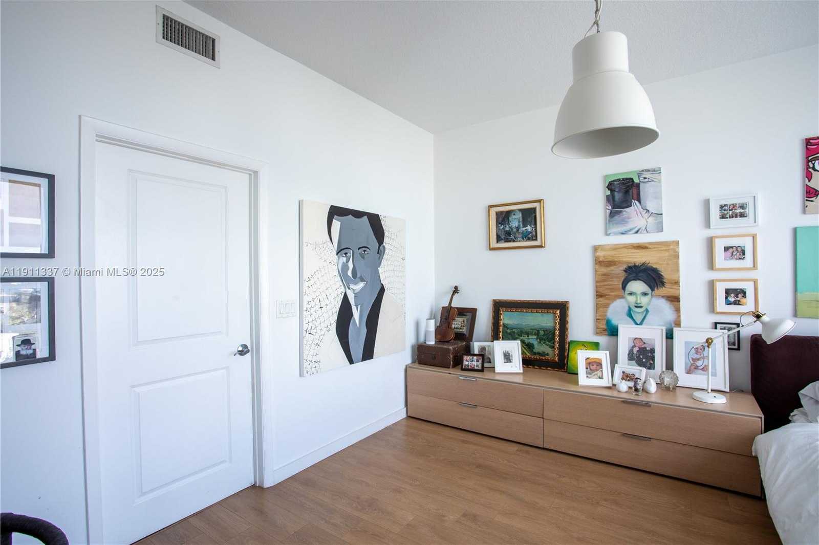 Small Image of 1945 SOUTH OCEAN DR #1108, Hallandale Beach Number 17