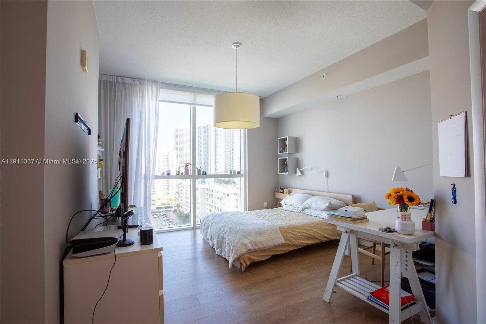 Small Image of 1945 SOUTH OCEAN DR #1108, Hallandale Beach Number 19