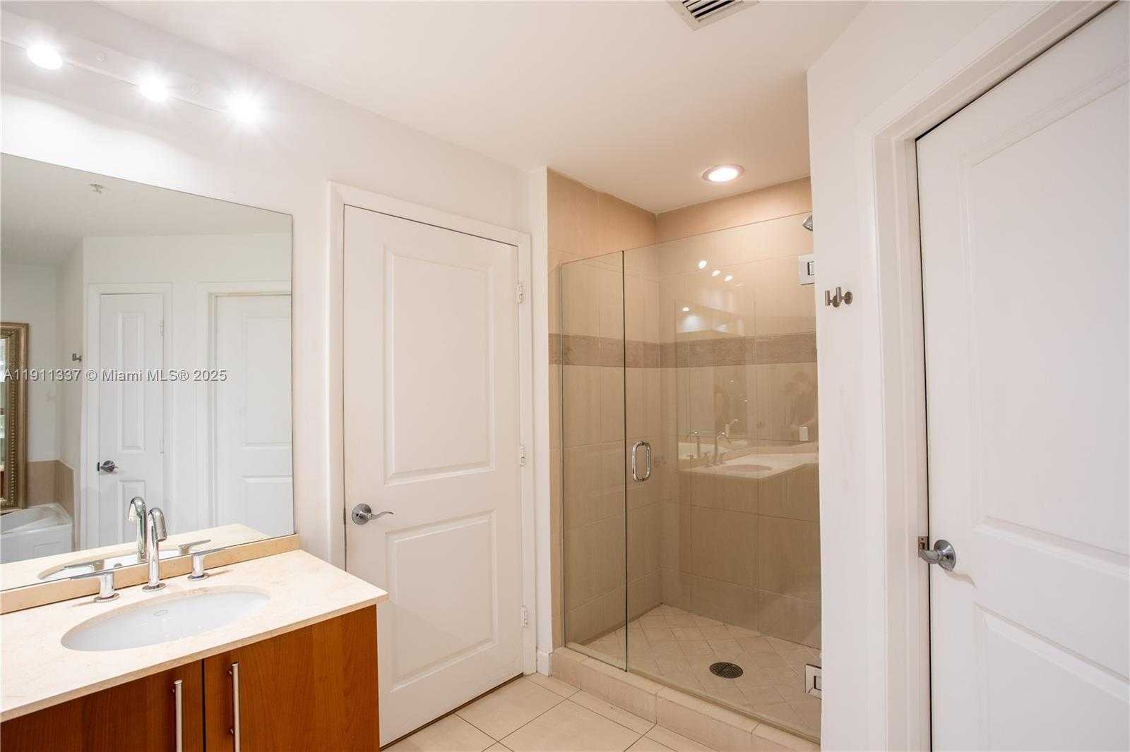 Small Image of 1945 SOUTH OCEAN DR #1108, Hallandale Beach Number 27