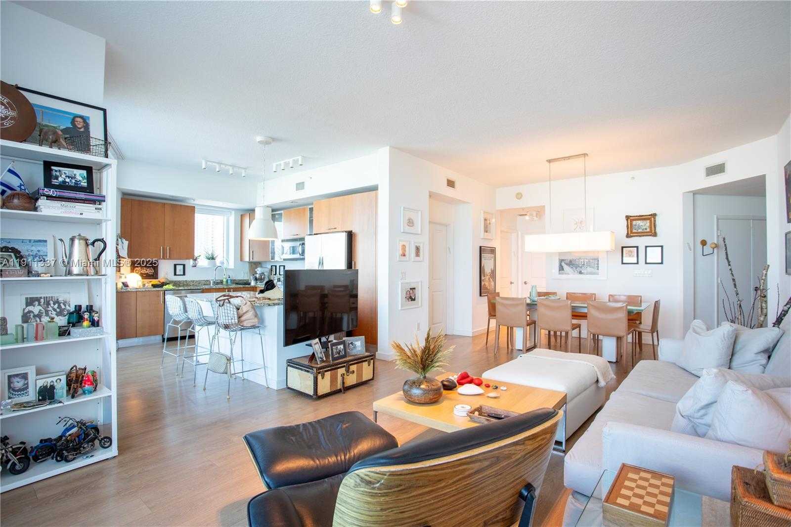 Small Image of 1945 SOUTH OCEAN DR #1108, Hallandale Beach Number 6