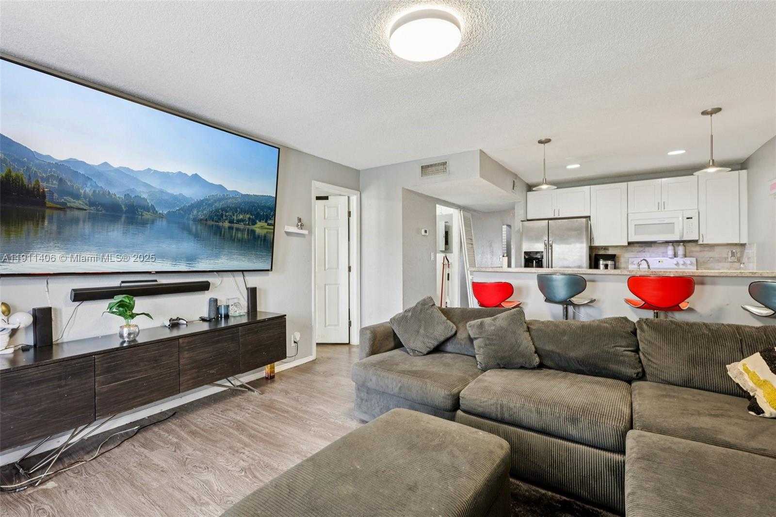 Small Image of 2117 EAST BOND DR #1, West Palm Beach Number 17